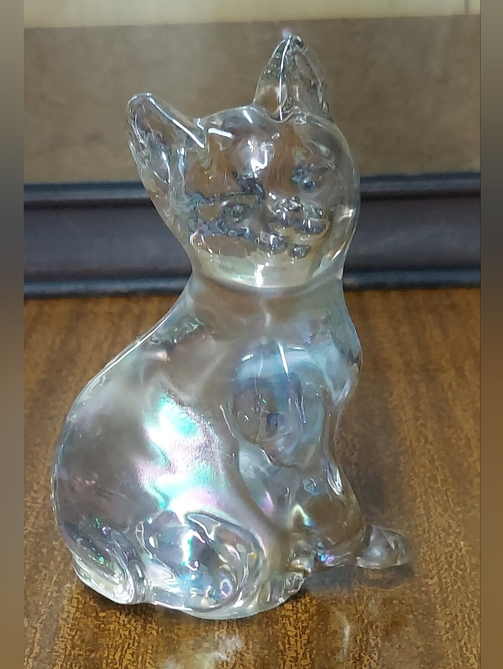 Vintage Fenton Iridescent Glass Seated Cat Figurine Paperweight